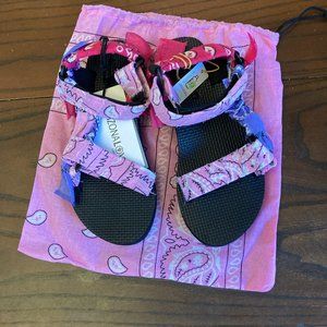 Arizona Love Trekky Bandana Sandals -Kids - Pink Mix - Size 32/33 (US 1.5/2.0 Y)